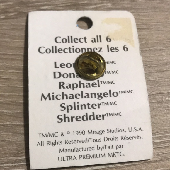 Vintage 1990 TMNT Ninja Turtles Shredder Pin (Mint in Packaging) - Picture 2 of 2